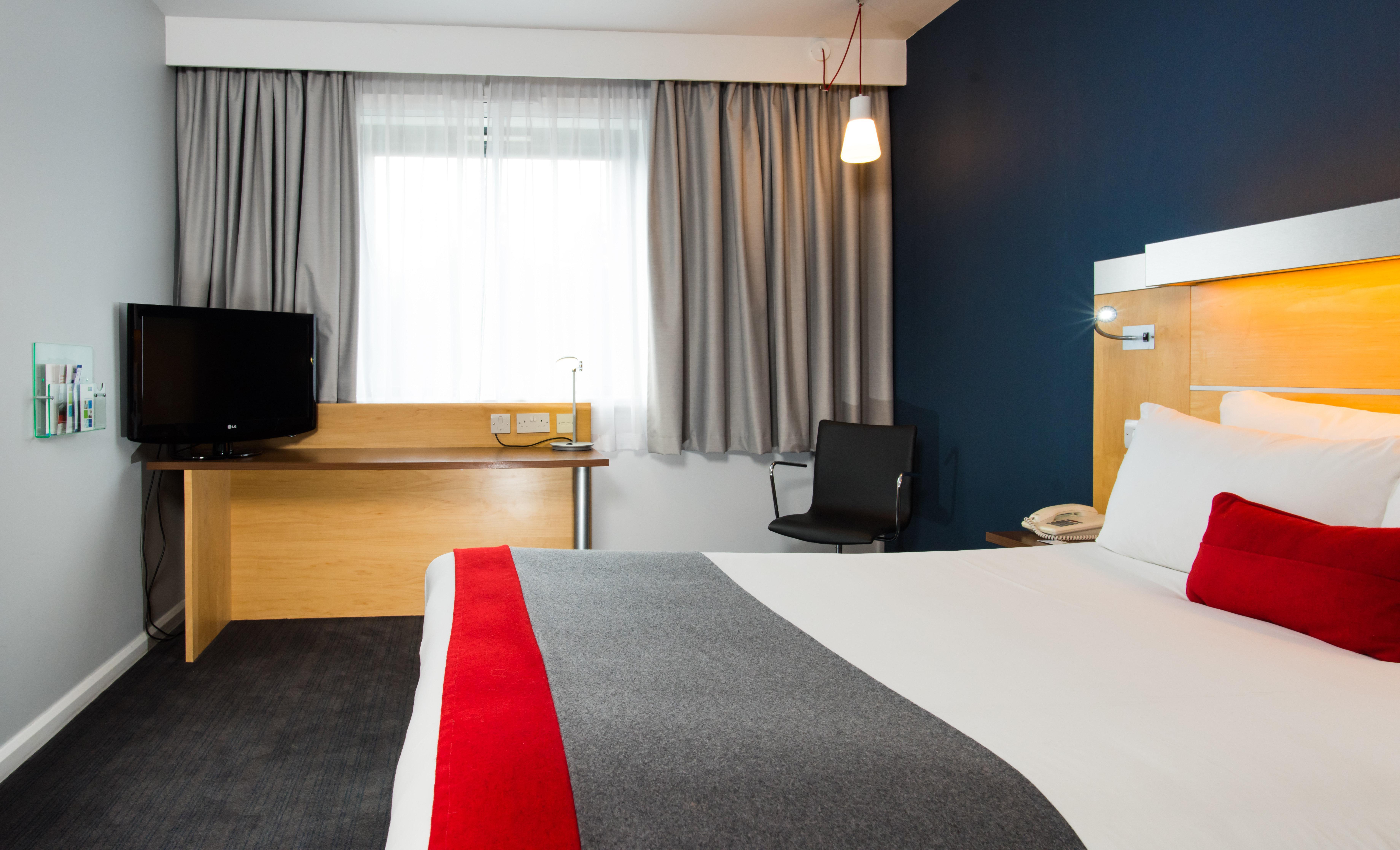 Holiday Inn Express Stevenage By Ihg Eksteriør billede
